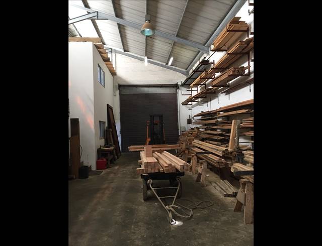 401M² WAREHOUSE RENTED IN CAPRICORN